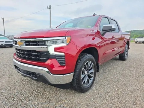 Another view of 2022 Chevrolet Silverado 1500 LT for sale in Chillicothe, OH at Chillicothe Truck