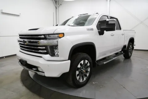 Another view of 2022 Chevrolet Silverado 2500HD High Country for sale in Chillicothe, OH at Chillicothe Truck