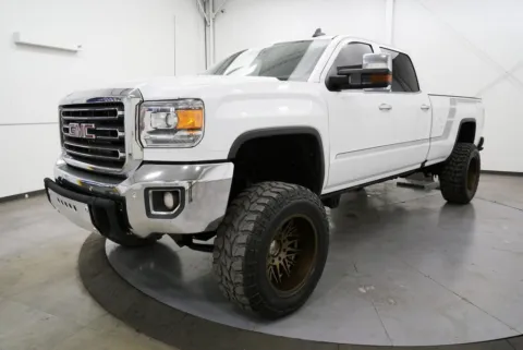 Another view of 2017 GMC Sierra 2500HD SLT for sale in Chillicothe, OH at Chillicothe Truck