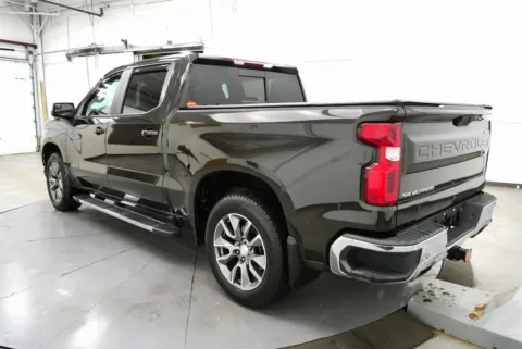 More photos of 2019 Chevrolet Silverado 1500 LT at Chillicothe Truck, OH