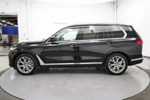 More photos of 2022 BMW X7 xDrive40i at Chillicothe Truck, OH