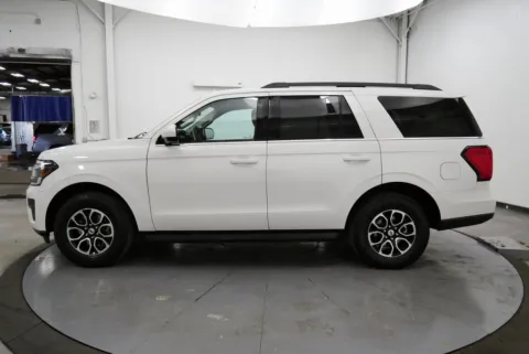 More photos of 2022 Ford Expedition XLT at Chillicothe Truck, OH