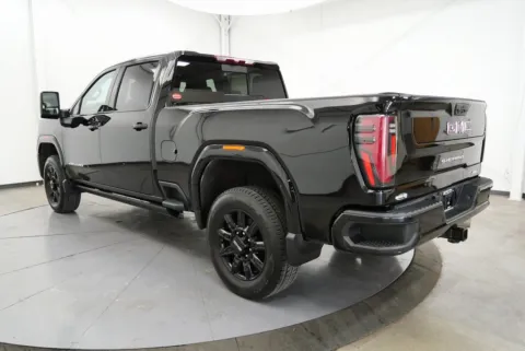 More photos of 2024 GMC Sierra 2500HD AT4 at Chillicothe Truck, OH