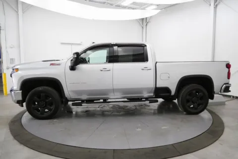 More photos of 2021 Chevrolet Silverado 2500HD LTZ at Chillicothe Truck, OH