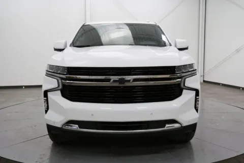 Photos of 2022 Chevrolet Suburban LT for sale in Chillicothe, OH at Chillicothe Truck