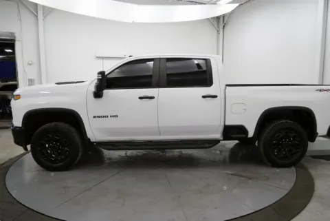 More photos of 2022 Chevrolet Silverado 2500HD Custom at Chillicothe Truck, OH