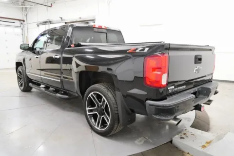 More photos of 2018 Chevrolet Silverado 1500 LTZ at Chillicothe Truck, OH
