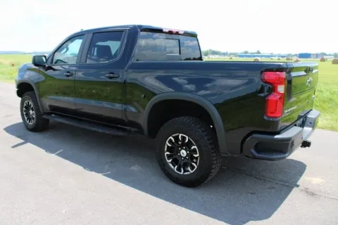 More photos of 2024 Chevrolet Silverado 1500 ZR2 at Chillicothe Truck, OH