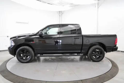 More photos of 2019 Ram 1500 Classic SLT at Chillicothe Truck, OH