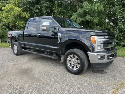 Black 2018 Ford F-250SD Lariat for sale in Chillicothe, OH