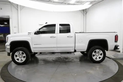 More photos of 2016 GMC Sierra 1500 SLT at Chillicothe Truck, OH