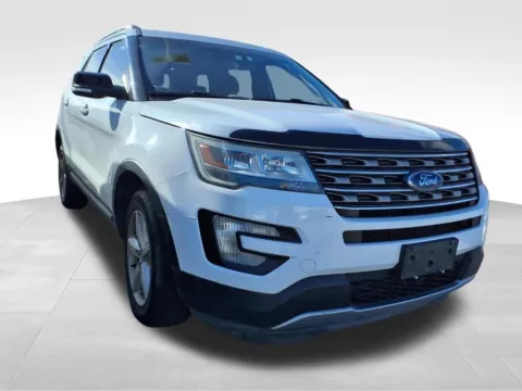 Photos of 2016 Ford Explorer XLT for sale in Columbus, NE at Gregg Young Chevrolet GMC of Columbus