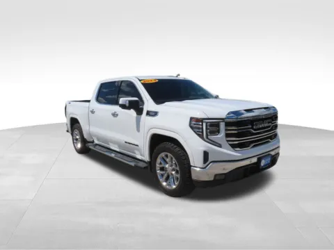 More photos of 2024 GMC Sierra 1500 SLT at Gregg Young Chevrolet GMC of Columbus, NE