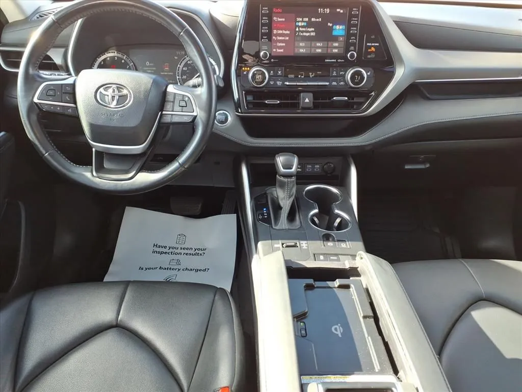 2022 Toyota Highlander XLE photo 4