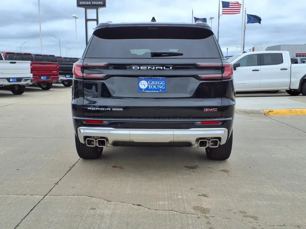 2025 Gmc Acadia Denali photo 2