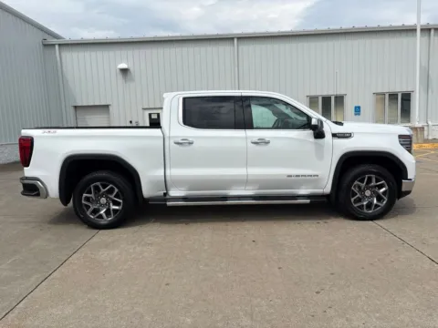 More photos of 2026 GMC Sierra 1500 SLT at Gregg Young Chevrolet GMC of Columbus, NE