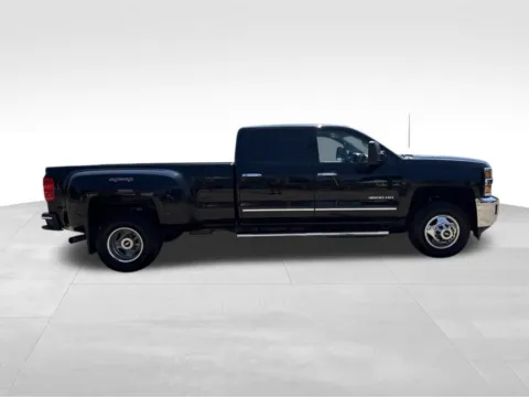 More photos of 2015 Chevrolet Silverado 3500 HD LTZ at Gregg Young Chevrolet GMC of Columbus, NE