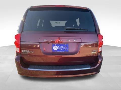 More photos of 2017 Dodge Grand Caravan SXT at Gregg Young Chevrolet GMC of Columbus, NE