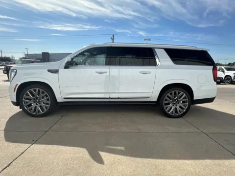 Another view of 2027 GMC Yukon XL Denali Ultimate for sale in Columbus, NE at Gregg Young Chevrolet GMC of Columbus