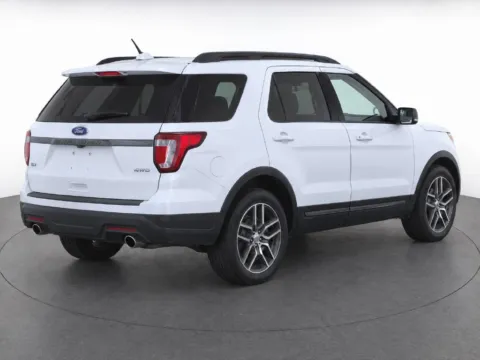 More photos of 2018 Ford Explorer XLT at Gregg Young Chevrolet GMC of Columbus, NE