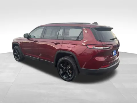 More photos of 2023 Jeep Grand Cherokee L Altitude at Gregg Young Chevrolet of Norwalk, IA
