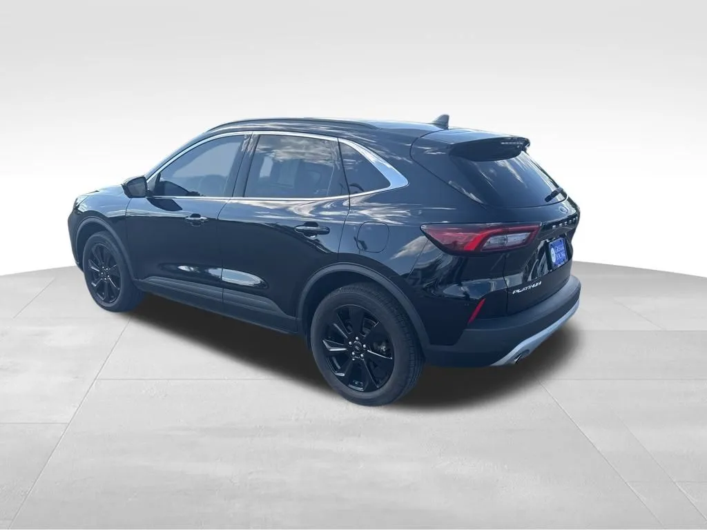 2024 Ford Escape Platinum photo 2