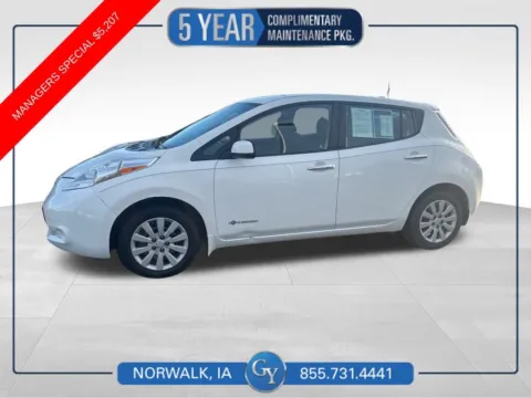 White 2015 Nissan Leaf S for sale in Norwalk, IA