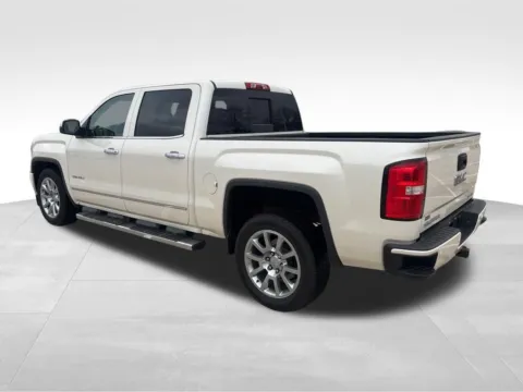 More photos of 2015 GMC Sierra 1500 Denali at Gregg Young Chevrolet of Norwalk, IA