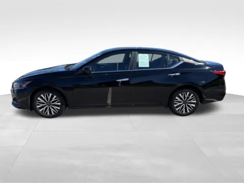 Another view of 2025 Nissan Altima 2.5 SV for sale in Norwalk, IA at Gregg Young Chevrolet of Norwalk
