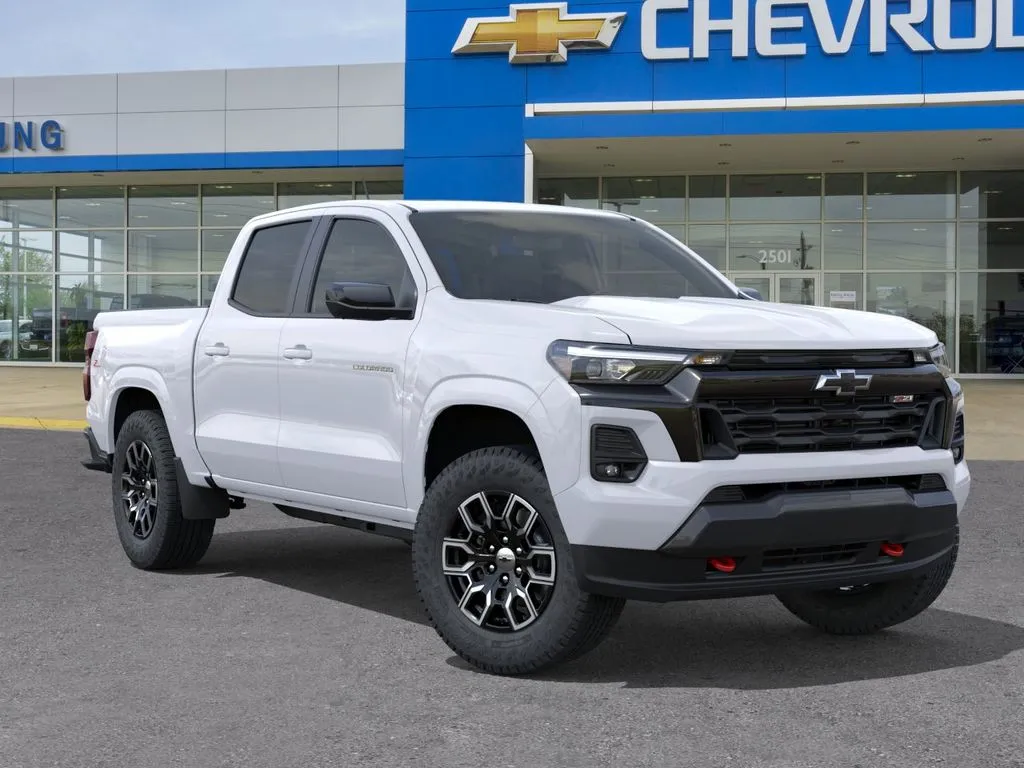 2026 Chevrolet Colorado Z71 - Photo 8