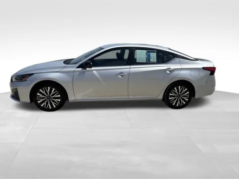 Another view of 2025 Nissan Altima 2.5 SV for sale in Norwalk, IA at Gregg Young Chevrolet of Norwalk