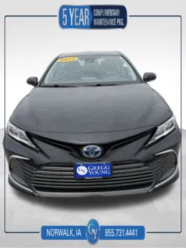 Black 2021 Toyota Camry Hybrid LE for sale in Norwalk, IA