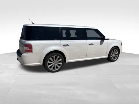 More photos of 2016 Ford Flex Limited at Gregg Young Chevrolet of Norwalk, IA