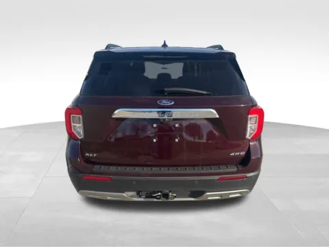 More photos of 2023 Ford Explorer XLT at Gregg Young Chevrolet of Norwalk, IA