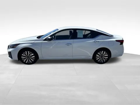 Another view of 2025 Nissan Altima 2.5 SV for sale in Norwalk, IA at Gregg Young Chevrolet of Norwalk