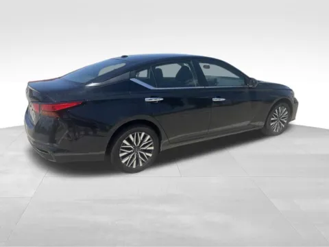 More photos of 2025 Nissan Altima 2.5 SV at Gregg Young Chevrolet of Norwalk, IA