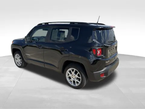 More photos of 2022 Jeep Renegade Latitude at Gregg Young Chevrolet of Norwalk, IA