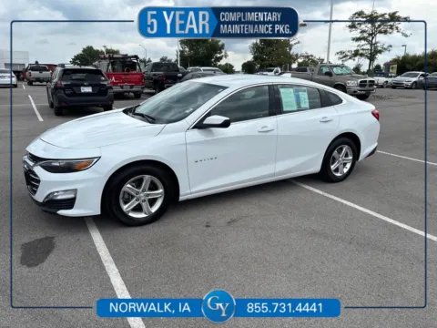White 2024 Chevrolet Malibu LT for sale in Norwalk, IA