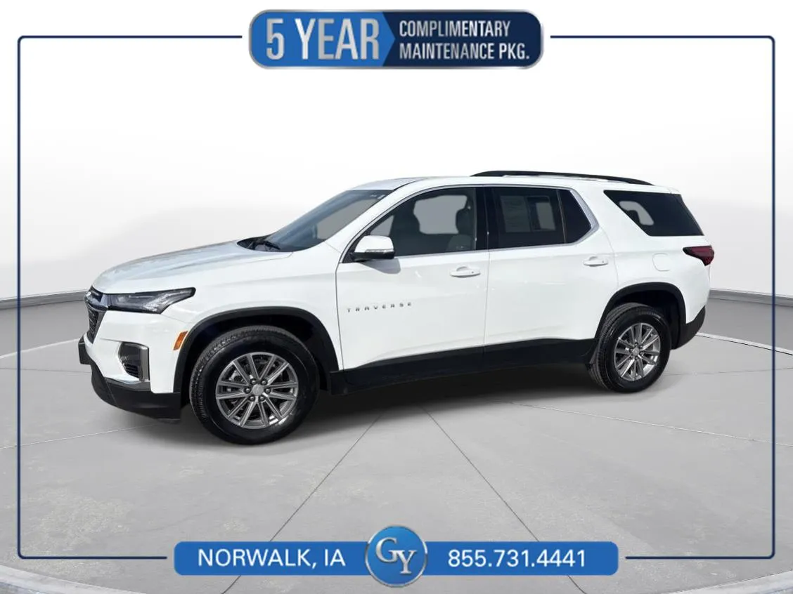 White 2023 Chevrolet Traverse LT Cloth for sale in Norwalk, IA