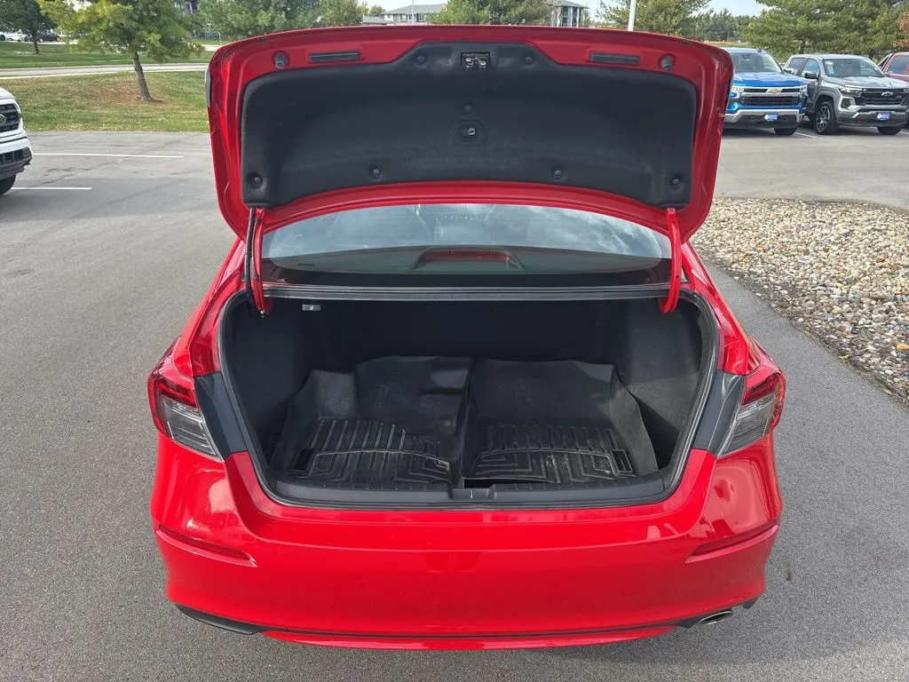 2022 Honda Civic Sport photo 2