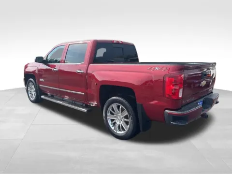 More photos of 2018 Chevrolet Silverado 1500 High Country at Gregg Young Chevrolet of Norwalk, IA
