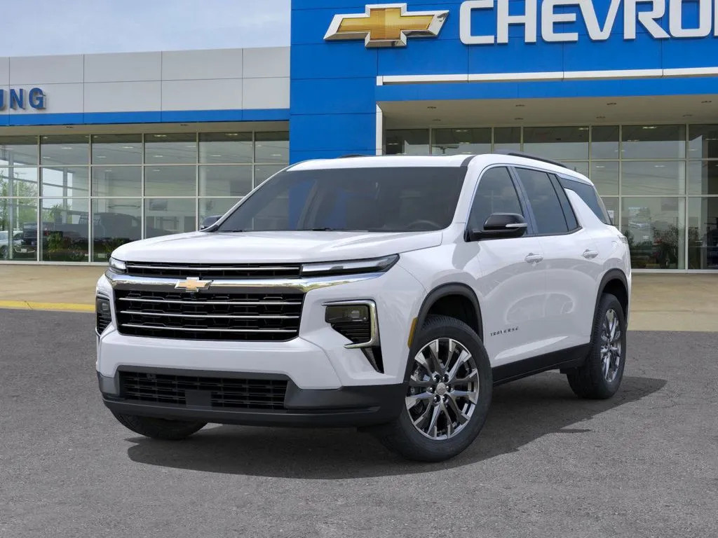 2026 Chevrolet Traverse photo 3