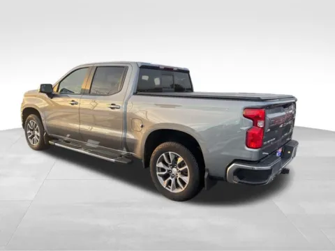 More photos of 2021 Chevrolet Silverado 1500 LT at Gregg Young Chevrolet of Norwalk, IA