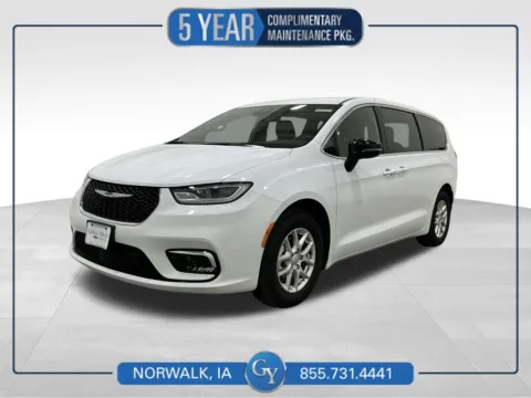 White 2025 Chrysler Pacifica Select for sale in Norwalk, IA