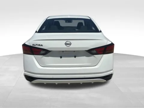 More photos of 2025 Nissan Altima 2.5 SV at Gregg Young Chevrolet of Norwalk, IA