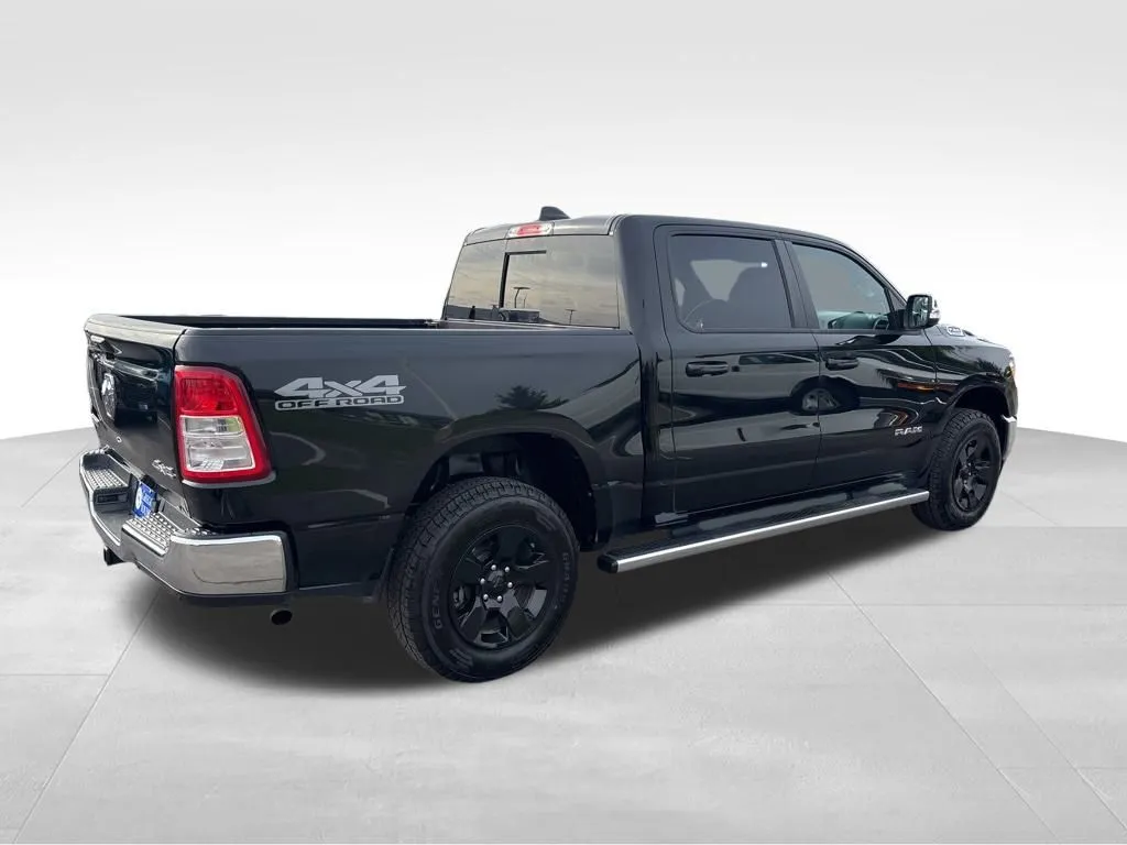 2022 Ram 1500 Big Horn Lone Star photo 3
