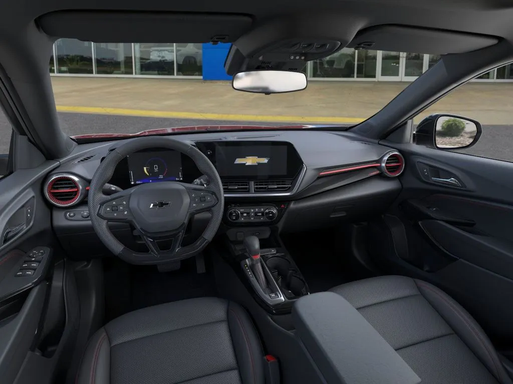 2025 Chevrolet Trax photo 4