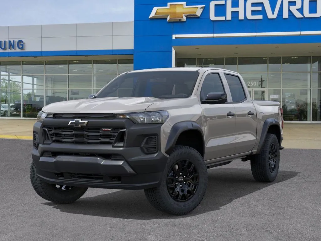 2026 Chevrolet Colorado Trail Boss photo 3
