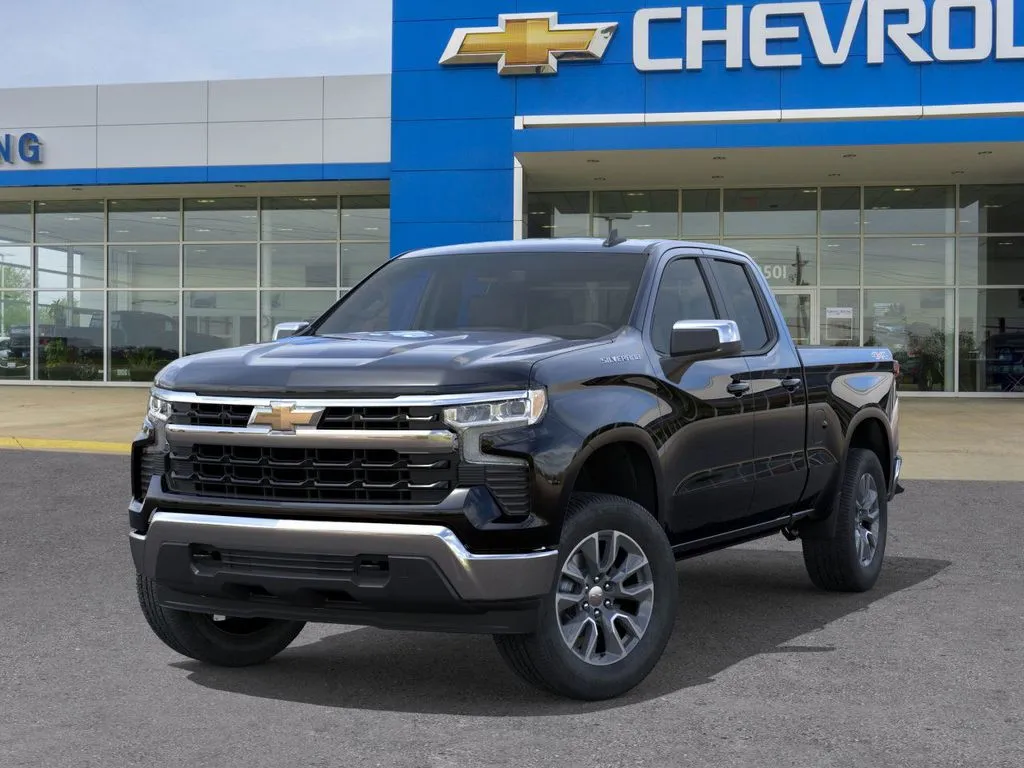 2025 Chevrolet Silverado 1500 LT photo 2