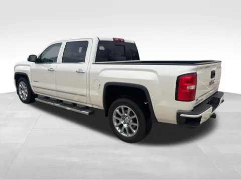 More photos of 2015 GMC Sierra 1500 Denali at Gregg Young Chevrolet of Norwalk, IA